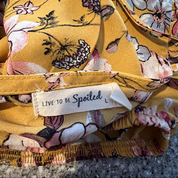 Large yellow floral Live To Be Spoiled cropped blouse - Picture 6 of 6